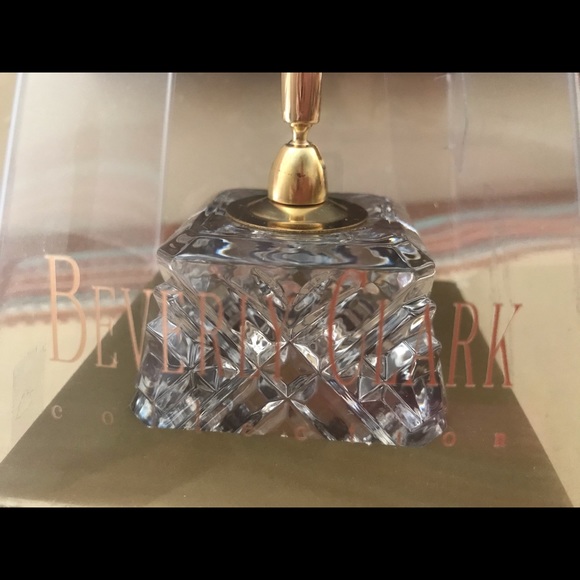 Beverly Clark Pen in crystal stand - Picture 4 of 4